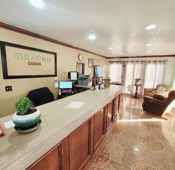 فندق على الطريق Ranger Inn Alva