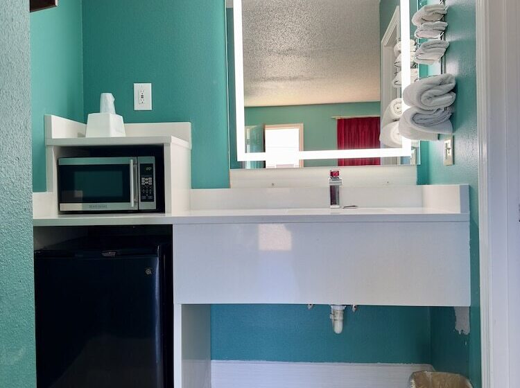 모텔 Razorback Inn