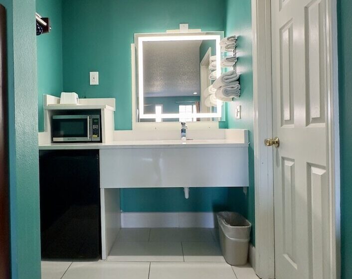 모텔 Razorback Inn