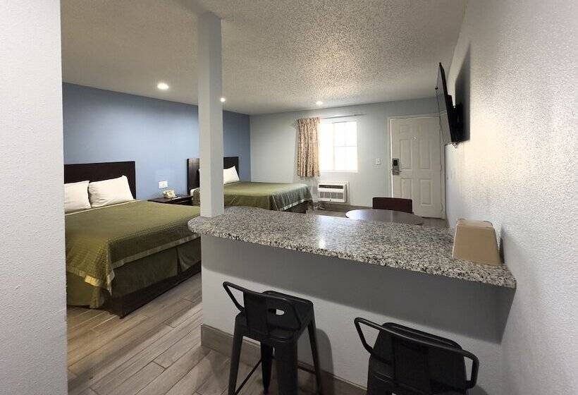 모텔 Razorback Inn