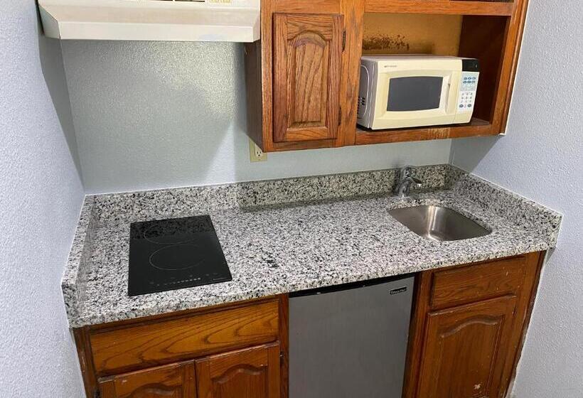 모텔 Razorback Inn