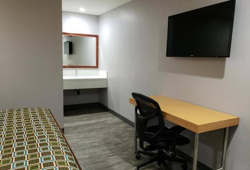 فندق على الطريق Regal Inn