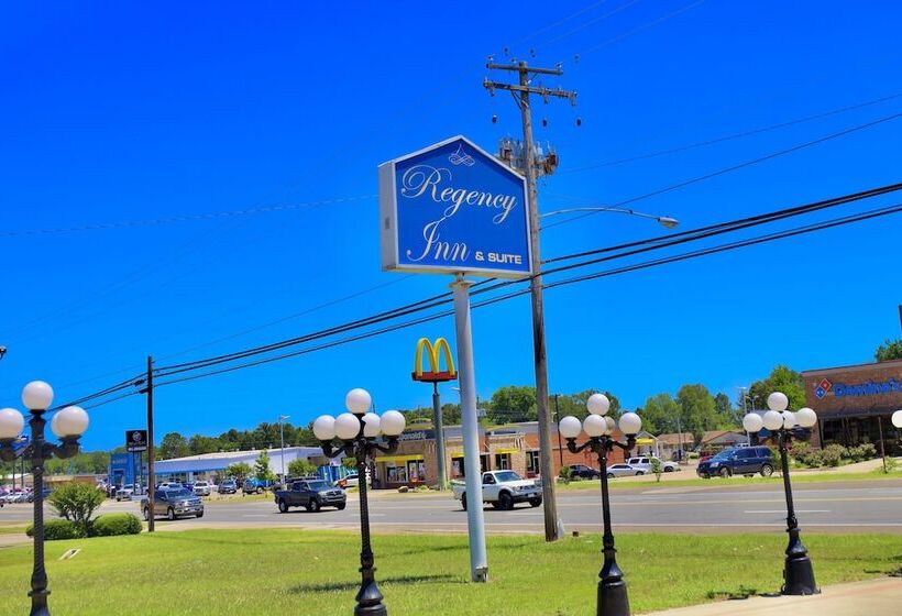 모텔 Regency Inn & Suites