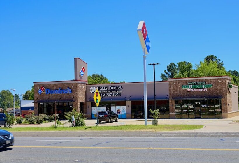 모텔 Regency Inn & Suites