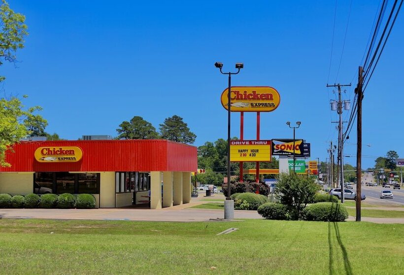 모텔 Regency Inn & Suites