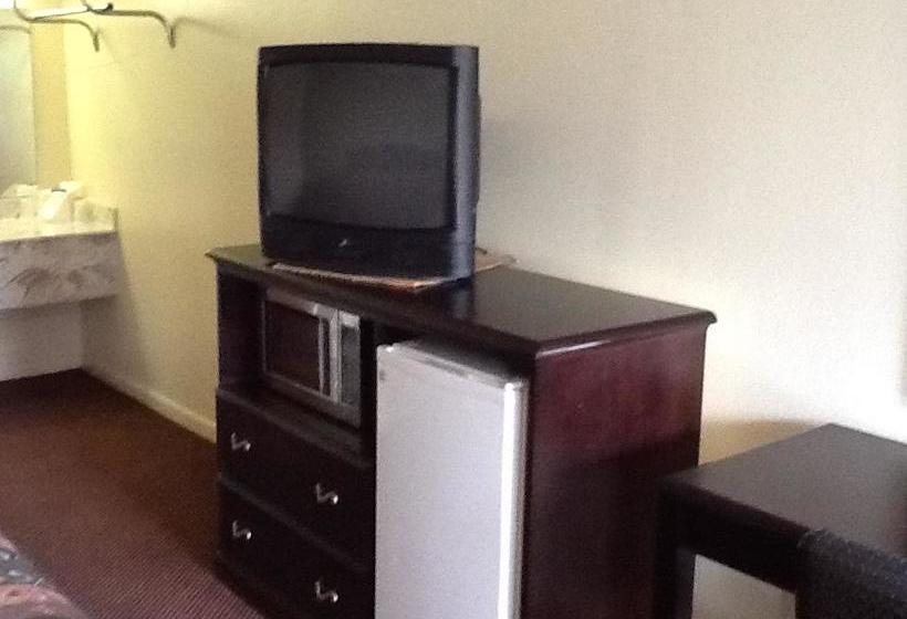 فندق على الطريق Relax Inn   Lakeland