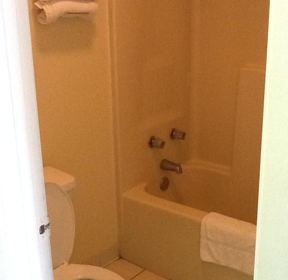 فندق على الطريق Relax Inn   Lakeland