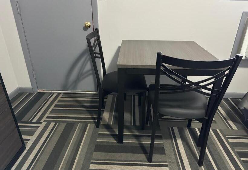 فندق على الطريق Relax Inn  Saginaw