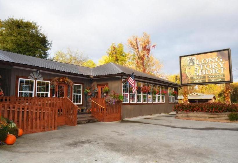 モーテル Rivergate Mountain Lodge