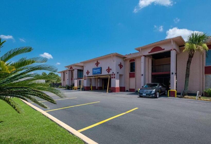 מוטל Rodeway Inn & Suites East