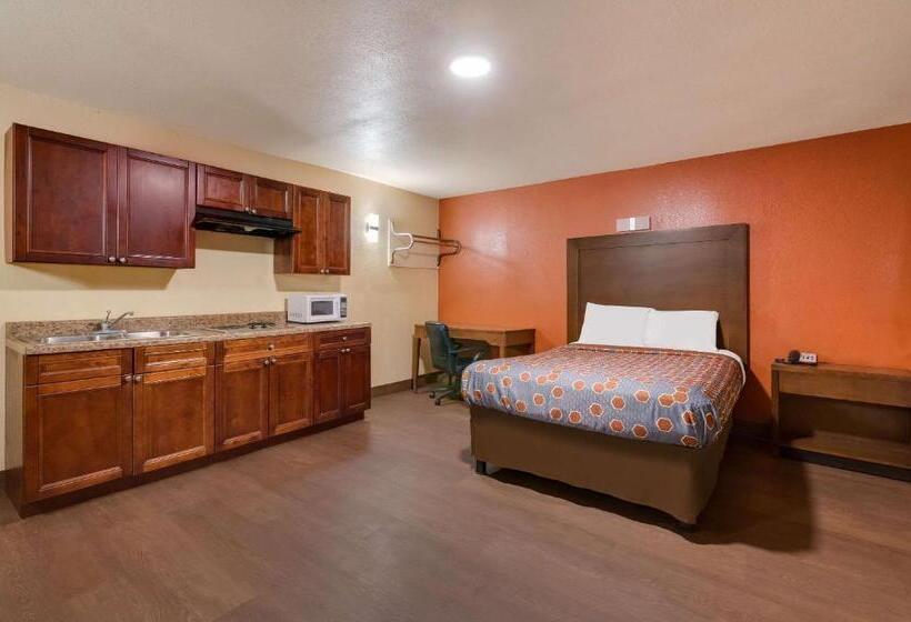 מוטל Rodeway Inn & Suites East