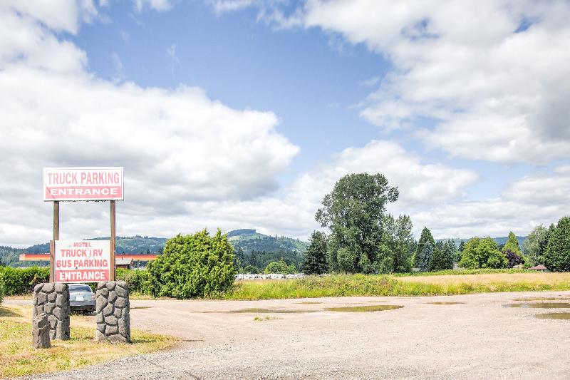 فندق على الطريق OYO Woodland Hotel and Suites