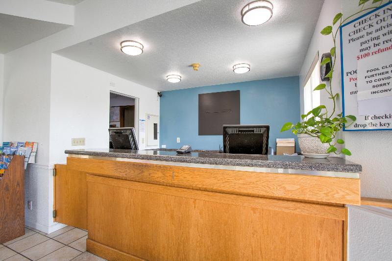 فندق على الطريق OYO Woodland Hotel and Suites