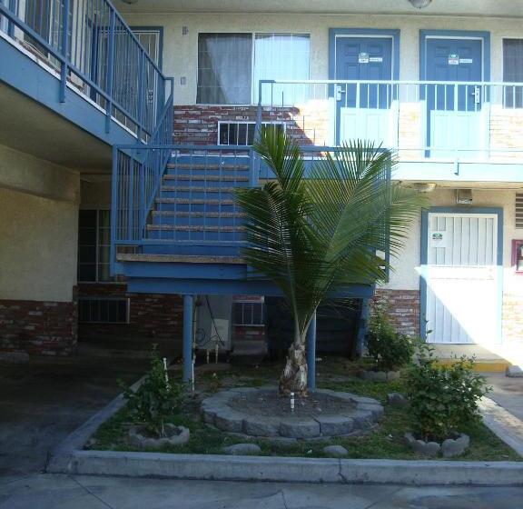 モーテル Scottish Inns