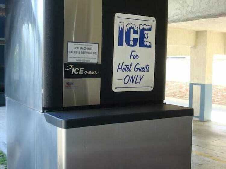 モーテル Scottish Inns