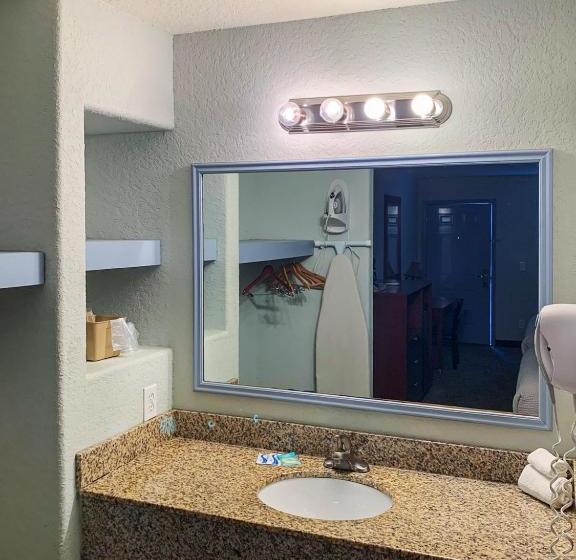 فندق على الطريق Southern Inn And Suites Pearsall