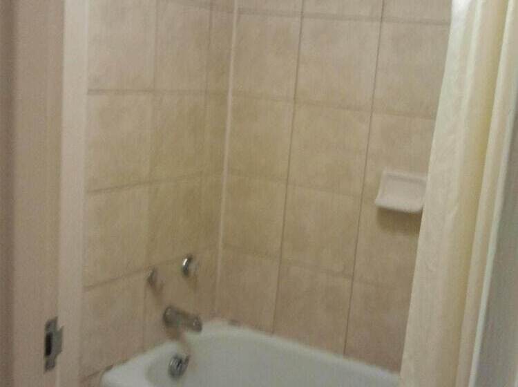 汽车旅馆  Studio 9 Inn & Suites