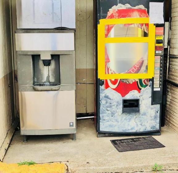 فندق على الطريق Sunset Inn Longview