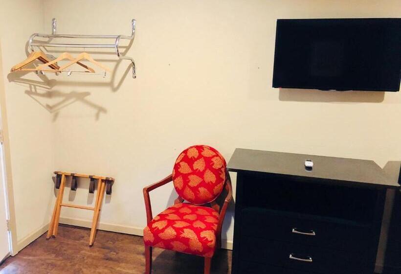 فندق على الطريق Sunset Inn Longview