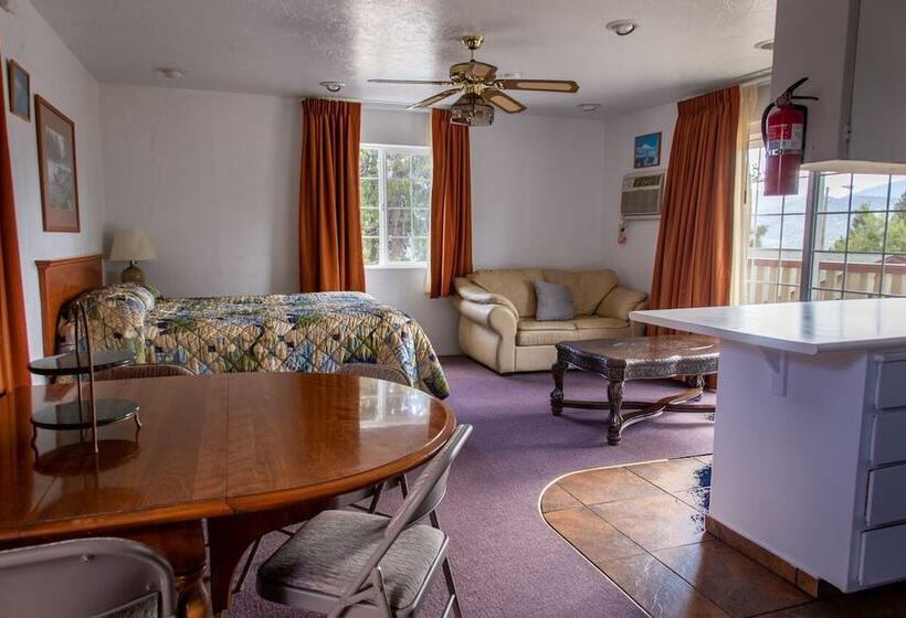 فندق على الطريق Swiss Holiday Lodge