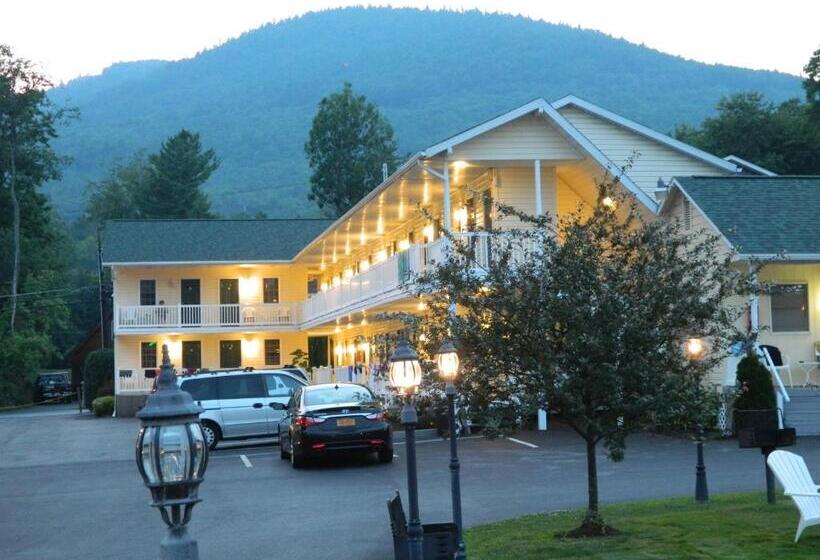 مُتل Heritage Of Lake George