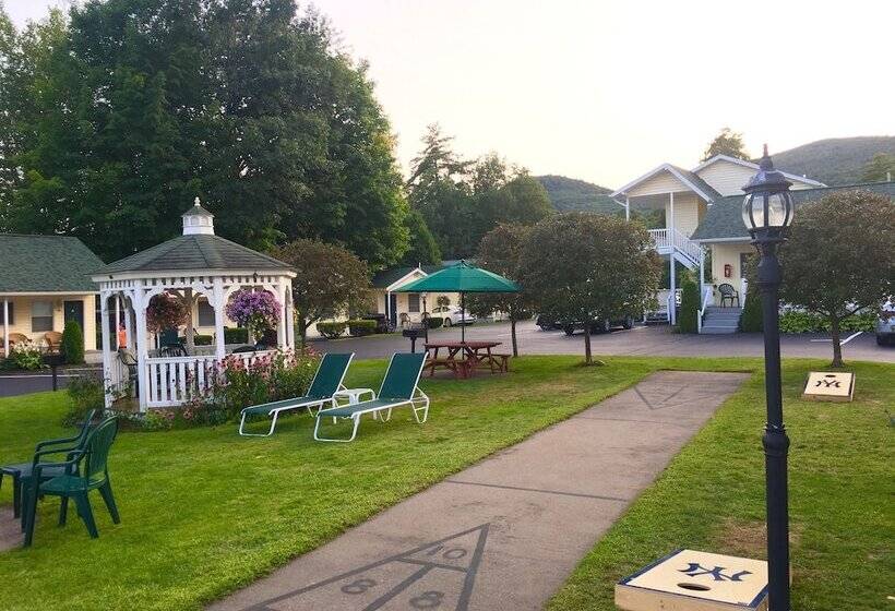 مُتل Heritage Of Lake George