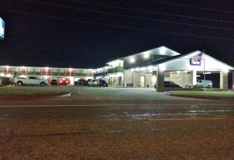 모텔 Travel Inn & Suites