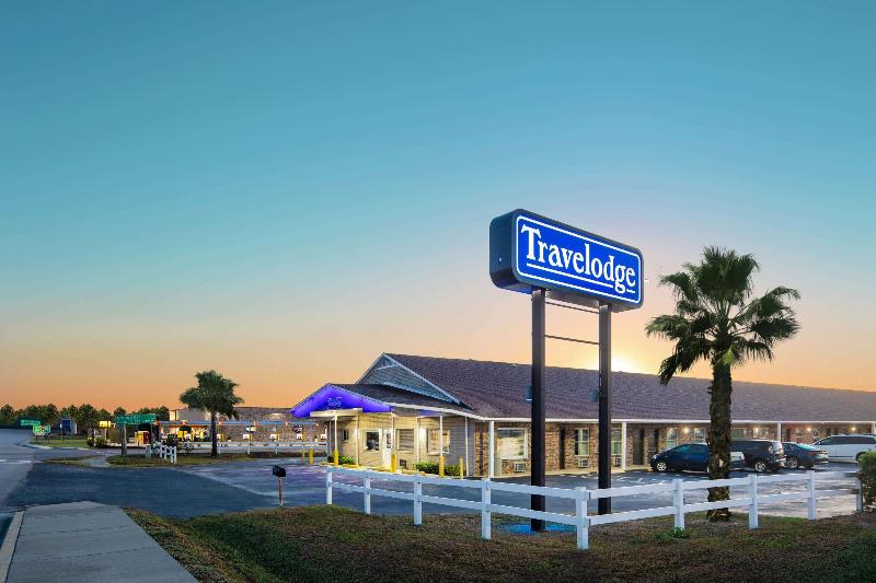 فندق على الطريق Travelodge By Wyndham Orangeburg