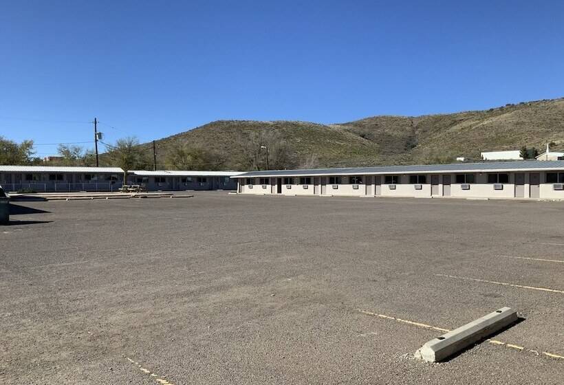 فندق على الطريق Value Lodge