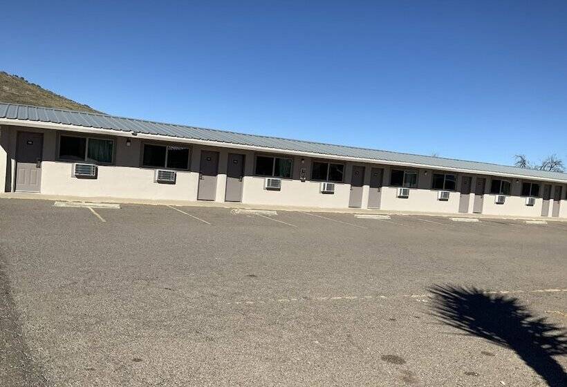 فندق على الطريق Value Lodge