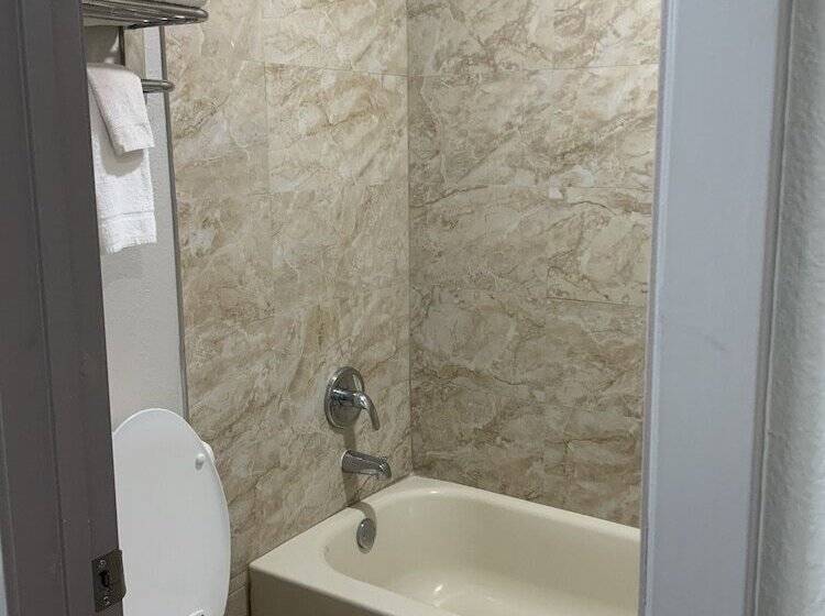 فندق على الطريق Value Lodge