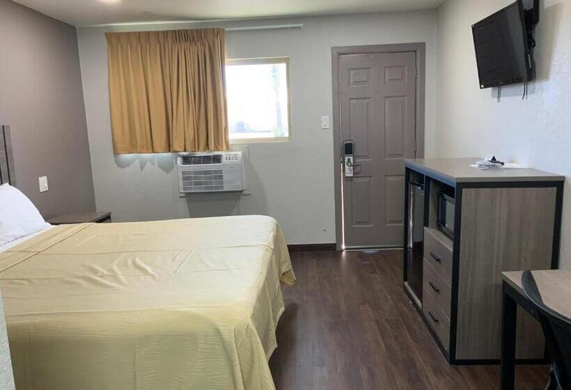 فندق على الطريق Value Lodge