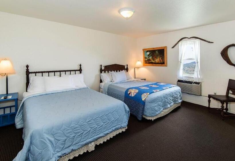 מוטל Virginia City Inn