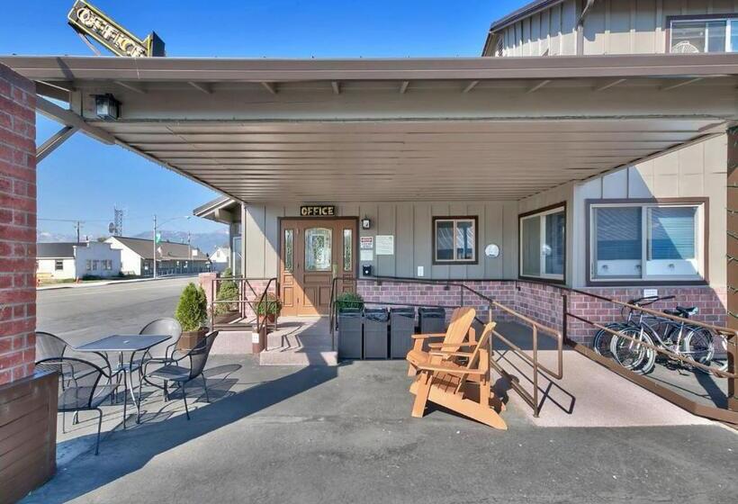 모텔 Walker River Lodge