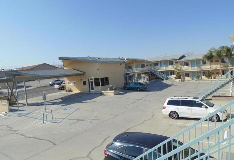 מוטל Western Inn & Suites