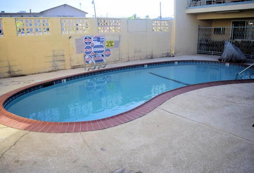 מוטל Western Inn & Suites