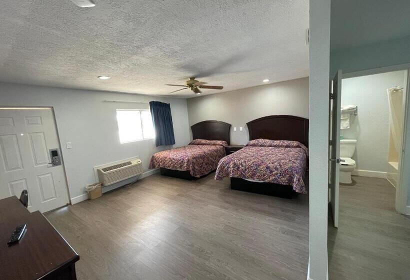 فندق على الطريق Western Inn