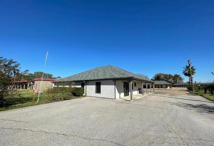 فندق على الطريق Western Inn