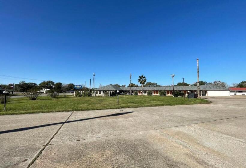 فندق على الطريق Western Inn