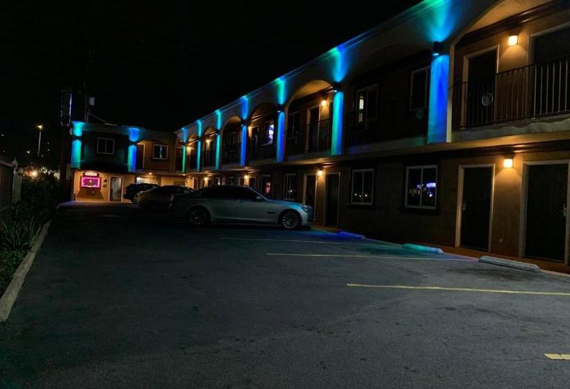 New Bay Motel