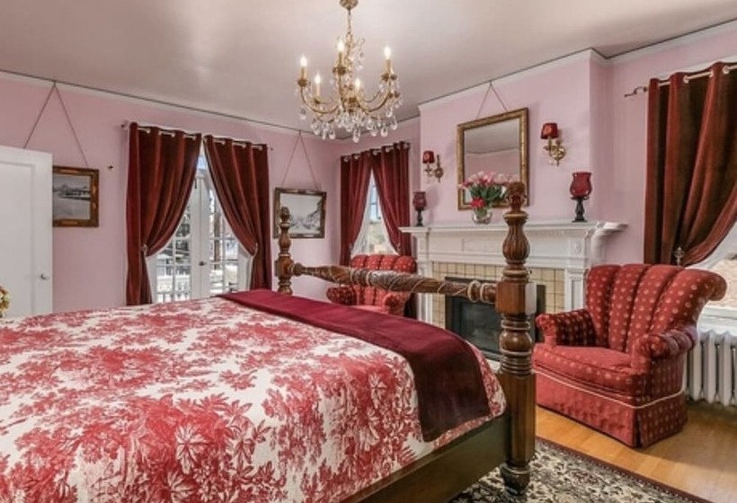 Pendleton House Historic Inn And B&b