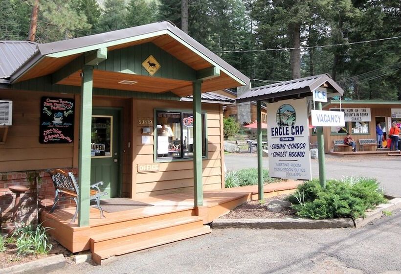 Курорт Eagle Cap Chalets