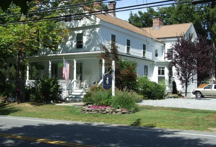 Riverwind Inn Bed And Breakfast