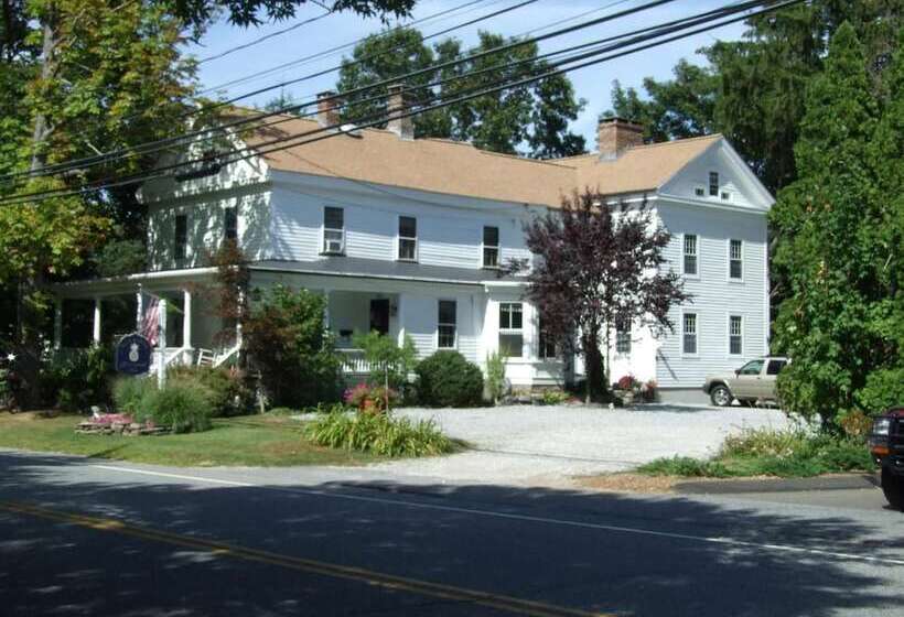 Riverwind Inn Bed And Breakfast