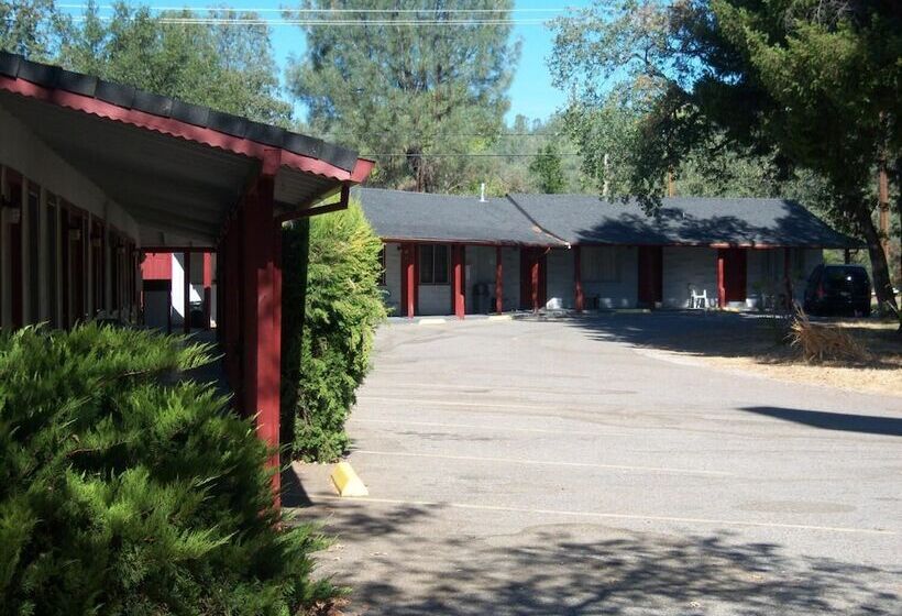 Shasta Dam Motel