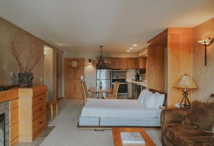 Shoshone Condos At Big Sky Resort