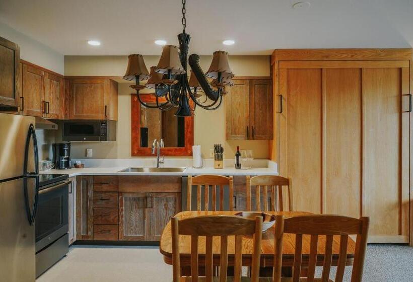 Shoshone Condos At Big Sky Resort