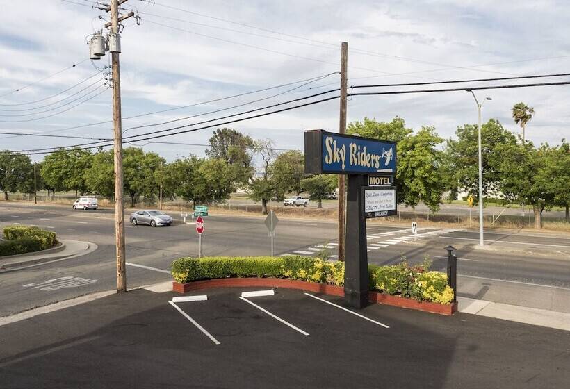 Sky Riders Motel