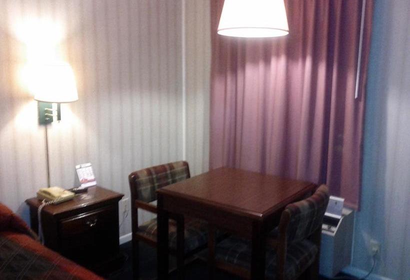 Smith Motel