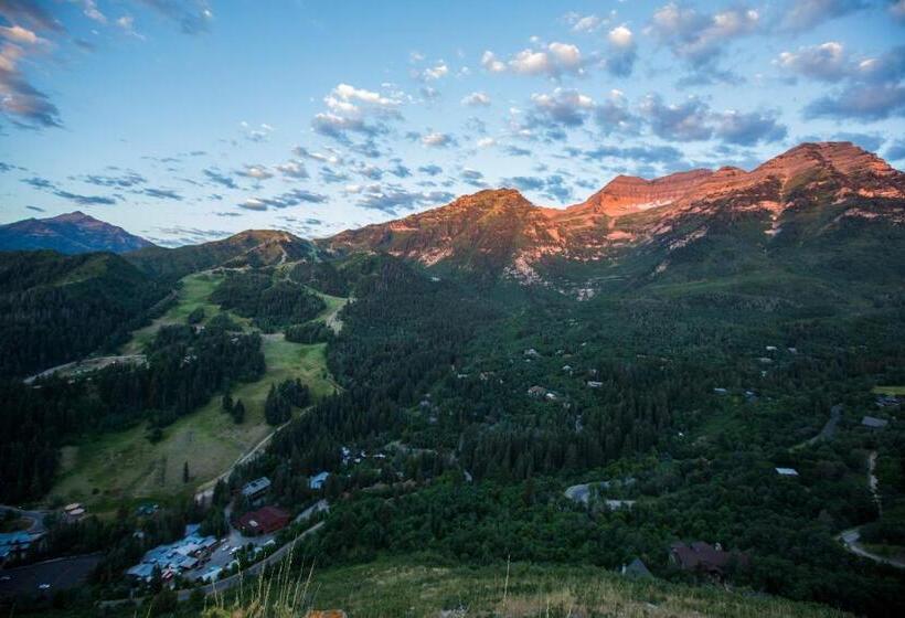 Sundance Mountain Resort